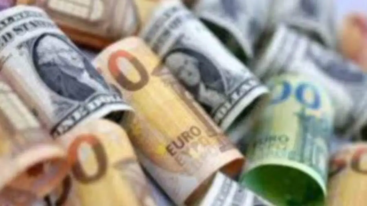 أسعار العملات العربية والأجنبية في تعاملات البنوك اليوم الثلاثاء 24 مارس